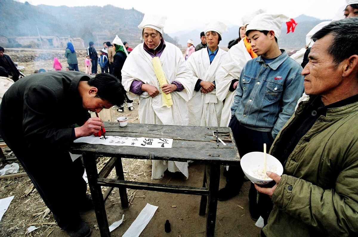 枣庄地区自古厚葬成风，带你了解一下传统的葬前丧仪