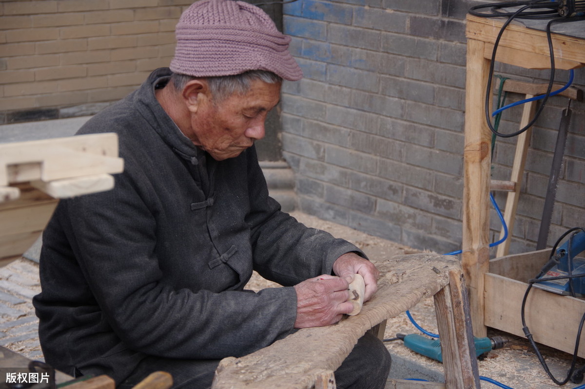 城镇职工与城乡居民养老保险，有什么区别？区别表现在七个方面上