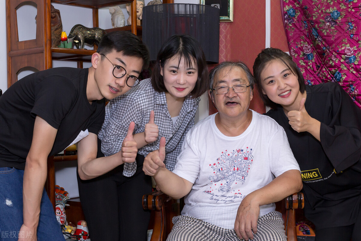 去做客带什么礼物好（做客送什么东西）