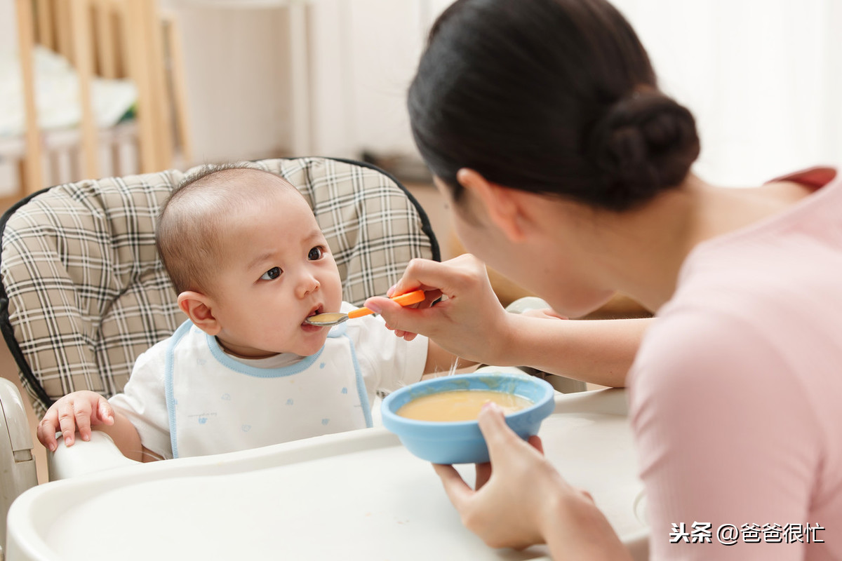 宝宝多大可以吃盐，辅食添加4大原则，让你的孩子更健康更聪明