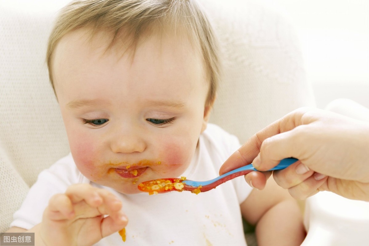 指南：一岁半宝宝每天吃什么、吃多少？附一日食谱，家长收藏