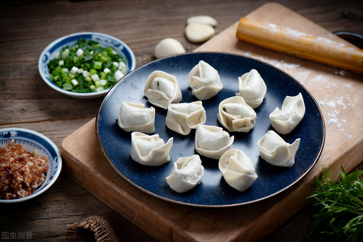 煮饺子，怎么煮才不破皮？牢记“这3点”，冻饺子也能个个完整