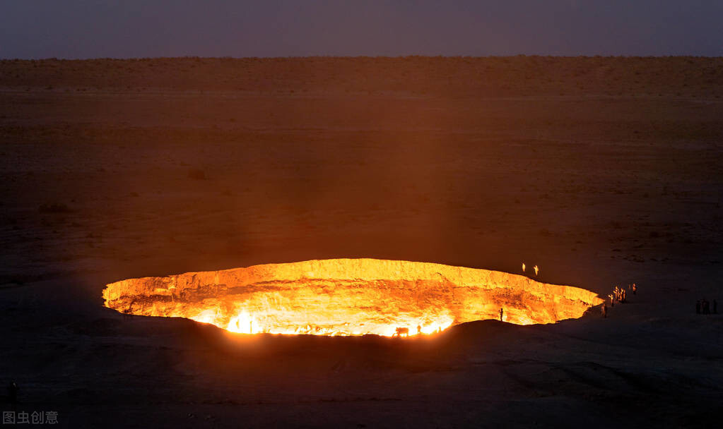 沙漠发现35亿吨石油，为何没人敢开采？苏联一把火烧了50多年