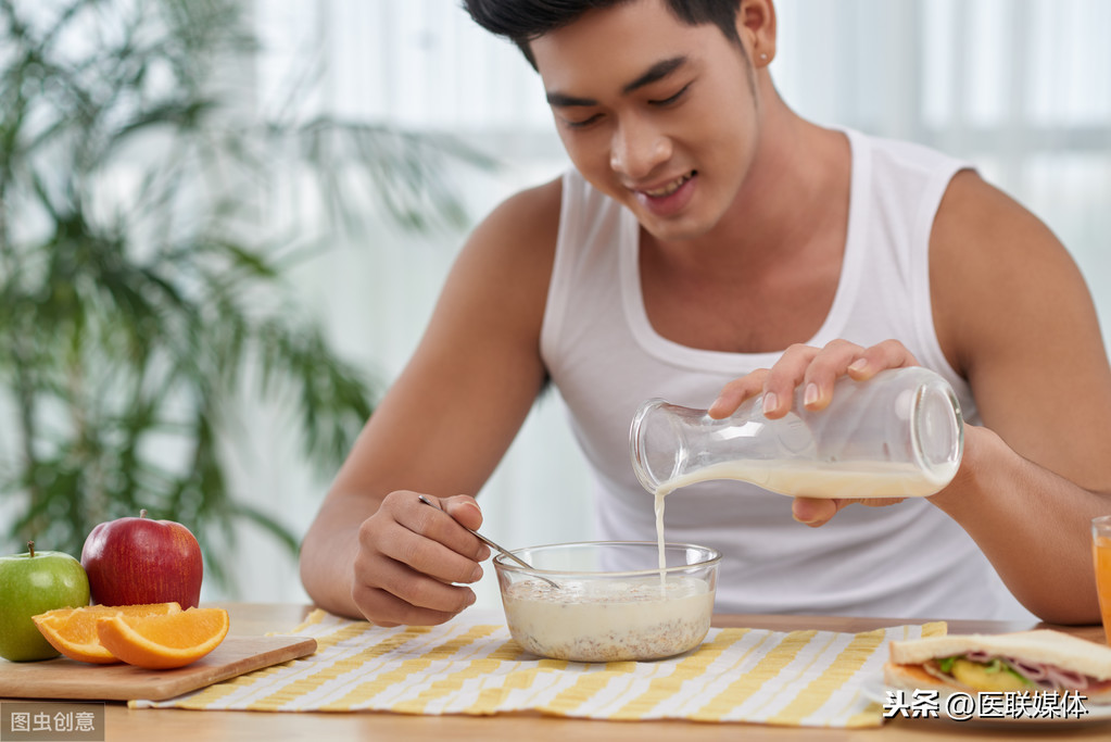 健康男性的精液是什么样子的 精子质量差能恢复吗