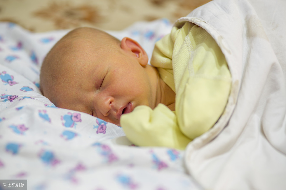 Jaundice In Newborns - Causes, Signs, Symptoms, Diagnosis & Treatment