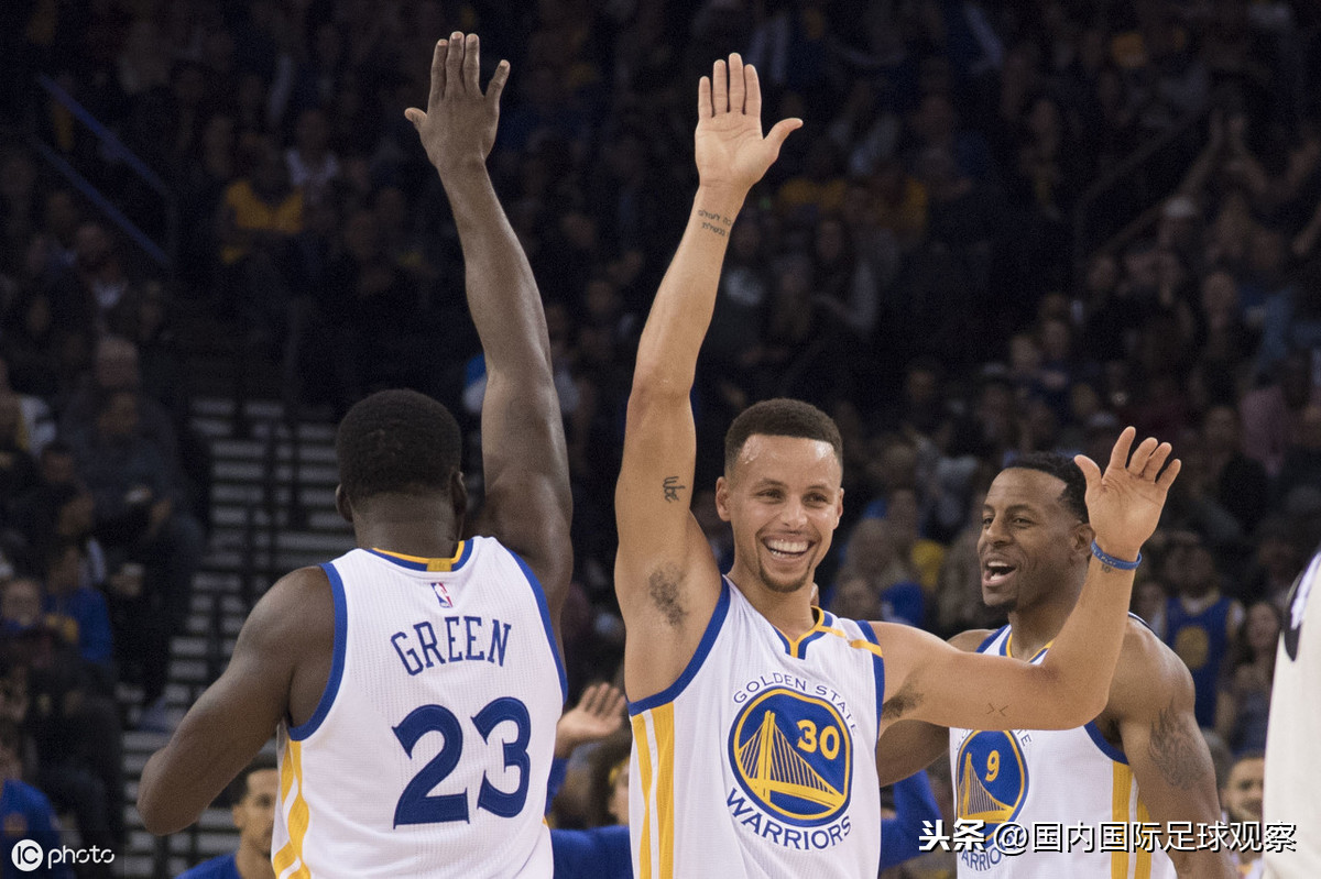 猛龙3 1夺赛点(NBA总决赛：金州勇士不争气！再负猛龙！大比分1-3！猛龙夺赛点)