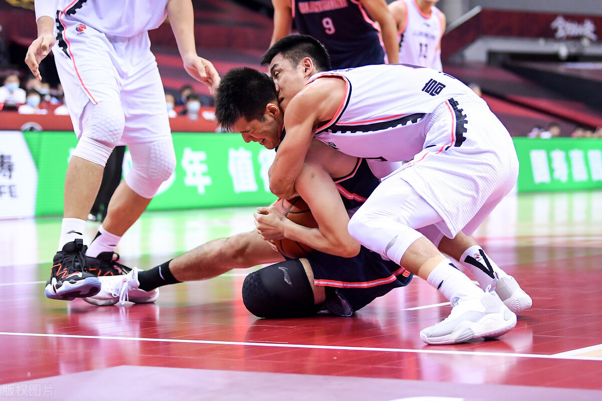 广东体育为什么没nba(全主力广东被广州推上深渊，广东篮球路在何方？全明星很尴尬)