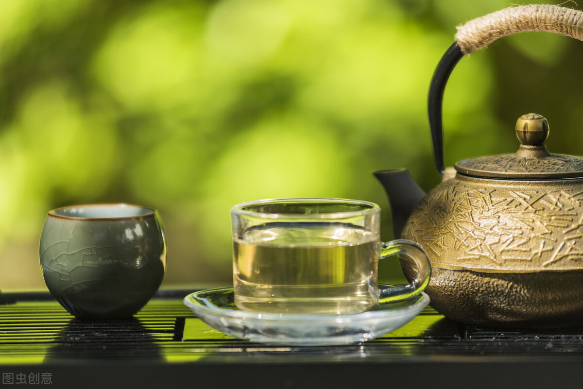 女人喝茶有什么好处和坏处(常喝绿茶的9种好处以及可能出现的副作用，医生一文说清楚)