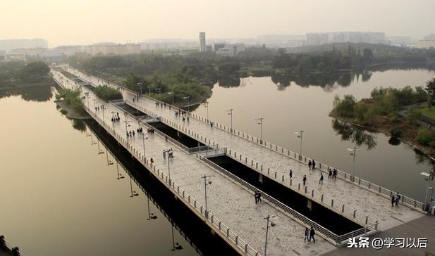 有一座城市叫：来了就不想走，有一所大学叫：上了就不后悔