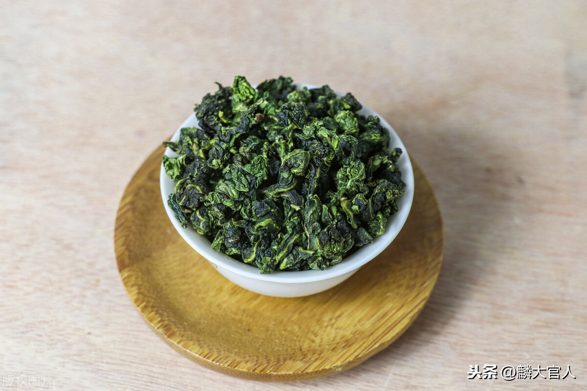乌龙茶属于什么茶,乌龙茶属于什么茶红茶还是绿茶