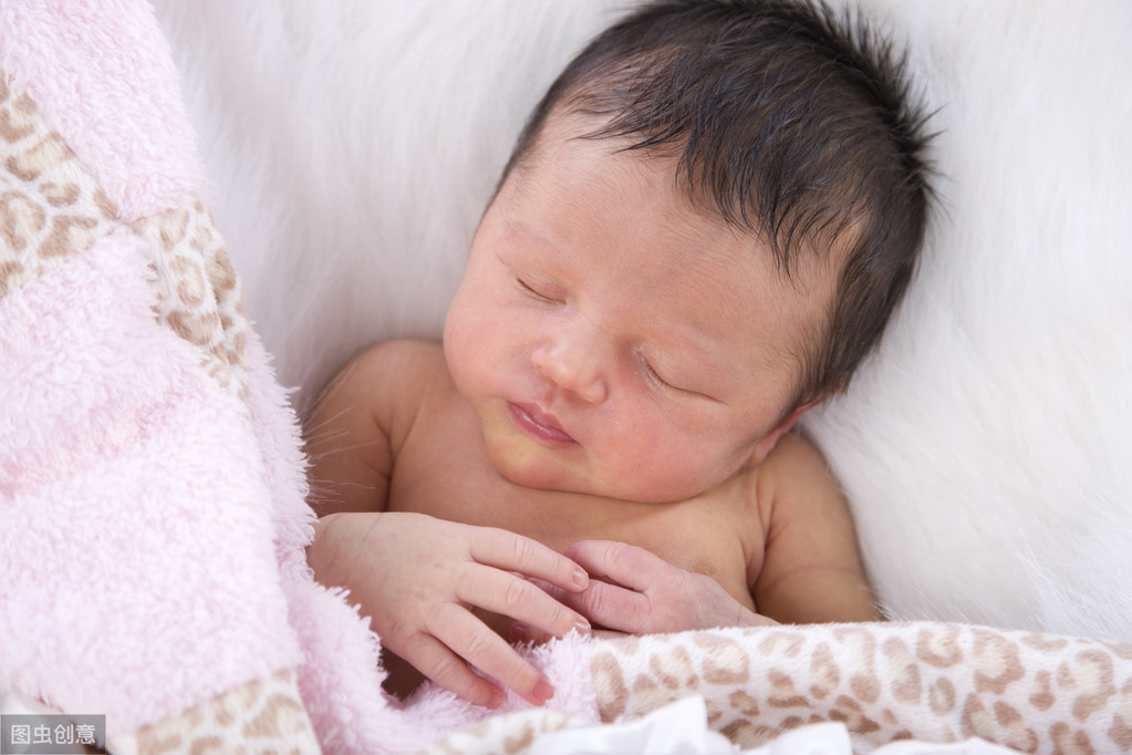 早产宝宝，视网膜容易病变！出生4周后，需查眼底