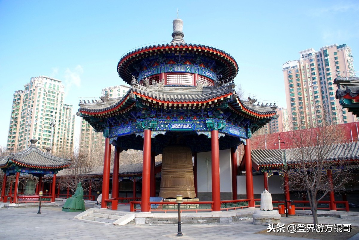 北京著名的五大镇物，皇帝为保万寿无疆皇权永固，不惜人工造大山