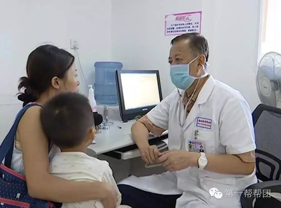 第一急诊室三岁小孩儿连吃20个青枣 结果引发胃肠炎