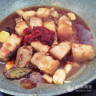 玫瑰腐乳红烧肉,玫瑰腐乳红烧肉的做法