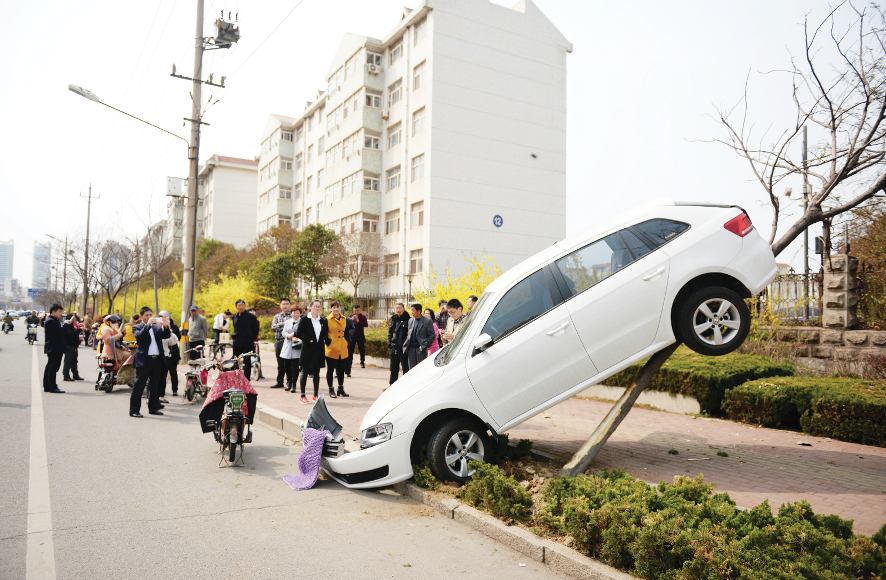 女同事开车语录！吓死宝宝了！