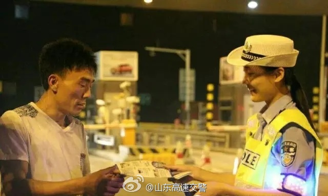 开审54名涉黑社会 背后站出74个辩护律师：是法治的进或退？