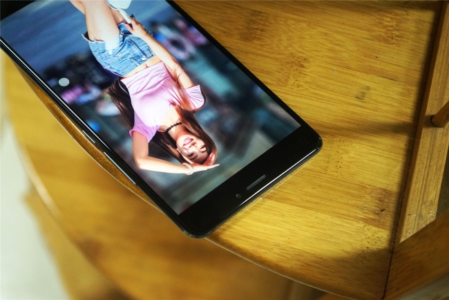 屏幕夠大我很滿意 魅藍MAX體驗評測