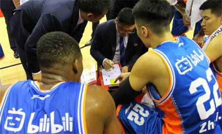 nba季前赛为什么是上海队(充会员的钱都去赞助篮球去了？上海男篮更名为上海哔哩哔哩篮球队)