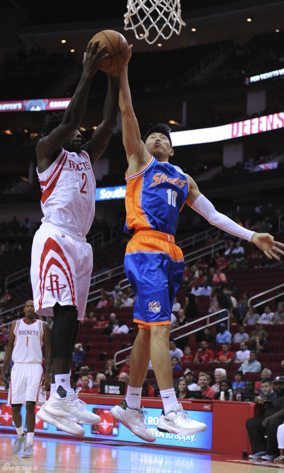 上海鲨鱼队为什么打nba(为何CBA球队能去NBA打球？只是因为姚明吗?)