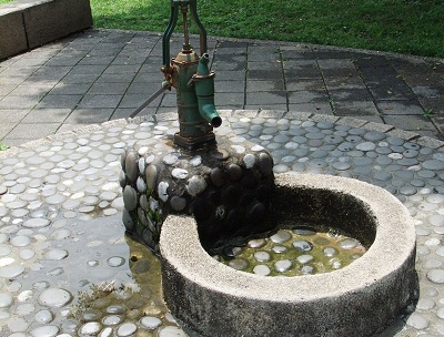 农村人吃水的水井农村喝井水