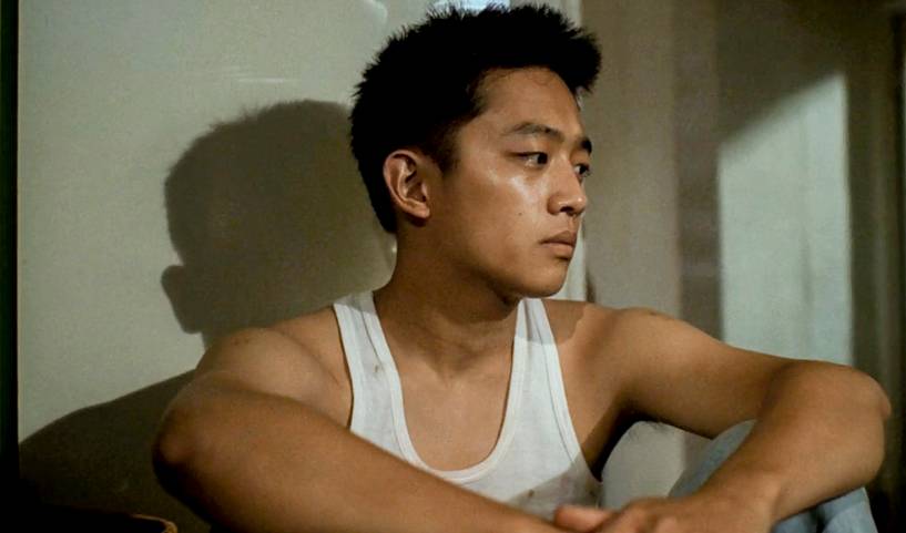 老师大三岁(其实还是略圆润的黄老师要显年轻一些)让本所感到意外的是