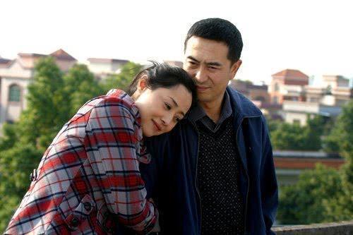 张健：是刘蓓的一婚和三婚丈夫，欠债3个亿，没脸出席儿子的婚礼