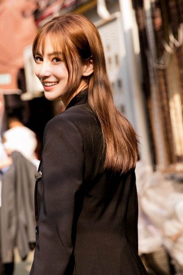 Angelababy的刘海造型