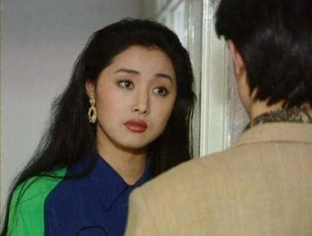 张健：是刘蓓的一婚和三婚丈夫，欠债3个亿，没脸出席儿子的婚礼