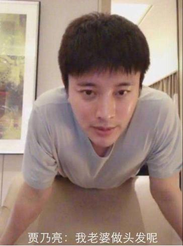 娱乐圈的8大“海岩男郎”，年轻时个个丰神俊朗，气宇不凡