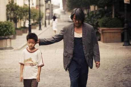 演员林允，从十二万人中脱颖而出，20岁成三十亿票房女主