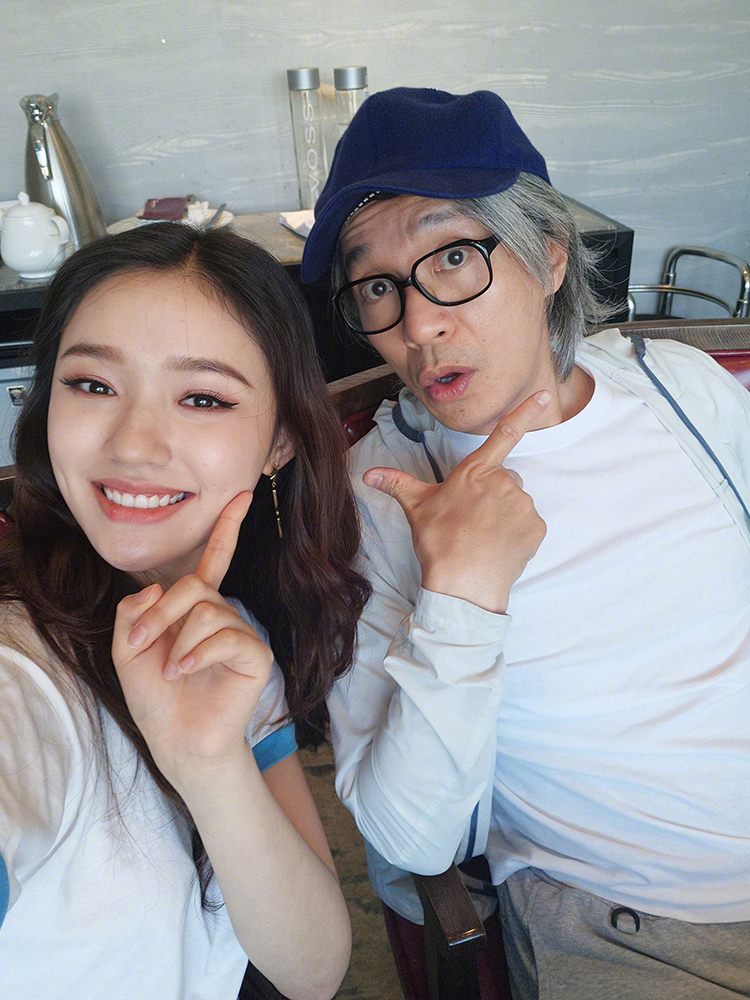 演员林允，从十二万人中脱颖而出，20岁成三十亿票房女主