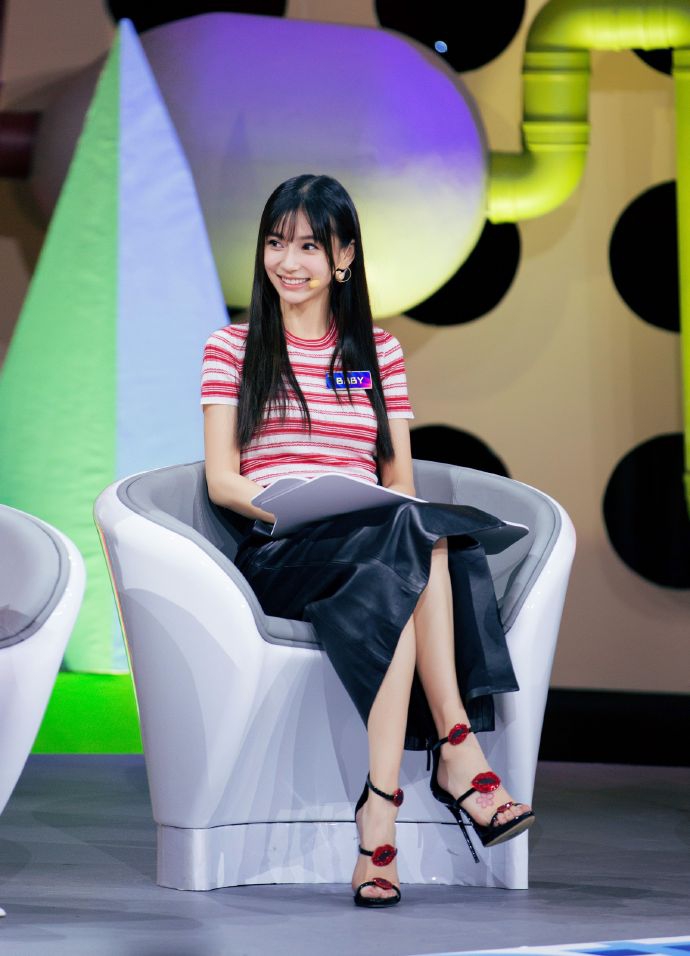 Angelababy的刘海造型