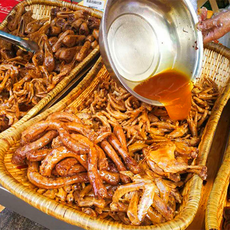 五,油卤现捞的关键技术有五点①油卤香料的选择