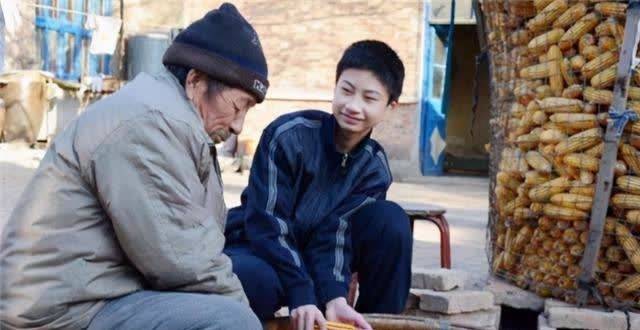 17年河北理科状元744分考上清华，校长亲自拜访，推门后直接泪目