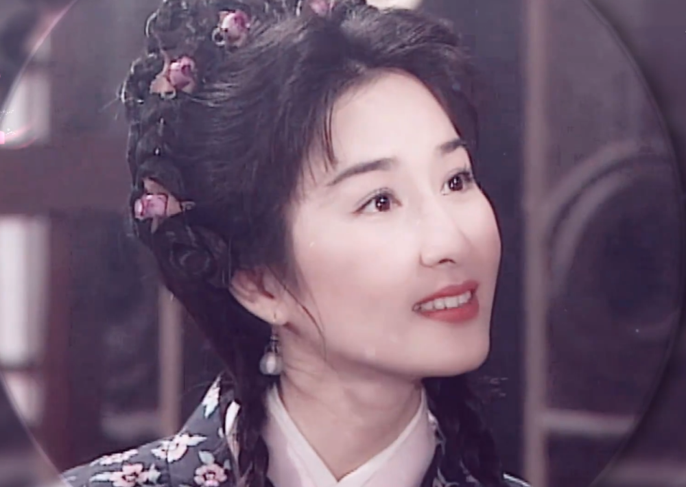 “歪瓜裂枣”别硬演公主，这9位女星告诉你，什么才叫金枝玉叶