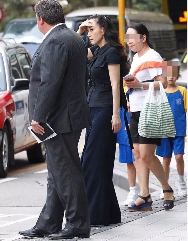 李力持晒李连杰87岁岳父近照，称其留在中山养老，未随利智移民