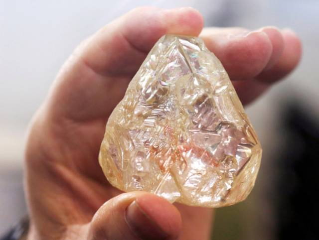 塞拉利昂钻石价格非洲血钻之国塞拉利昂