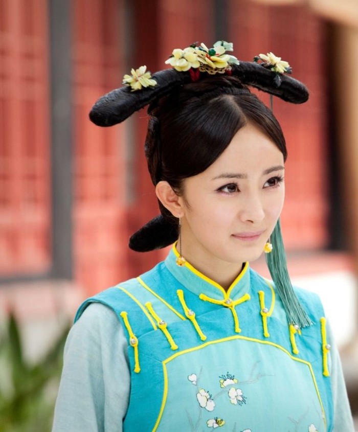 她是晴川的历史原型，康熙最厌恶的儿媳，雍正甚至将她挫骨扬灰