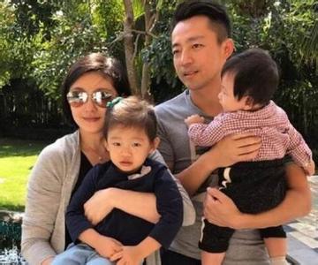 “曲终人散”的人生：大S一家忙着晒幸福，汪小菲满脸憔悴又孤单