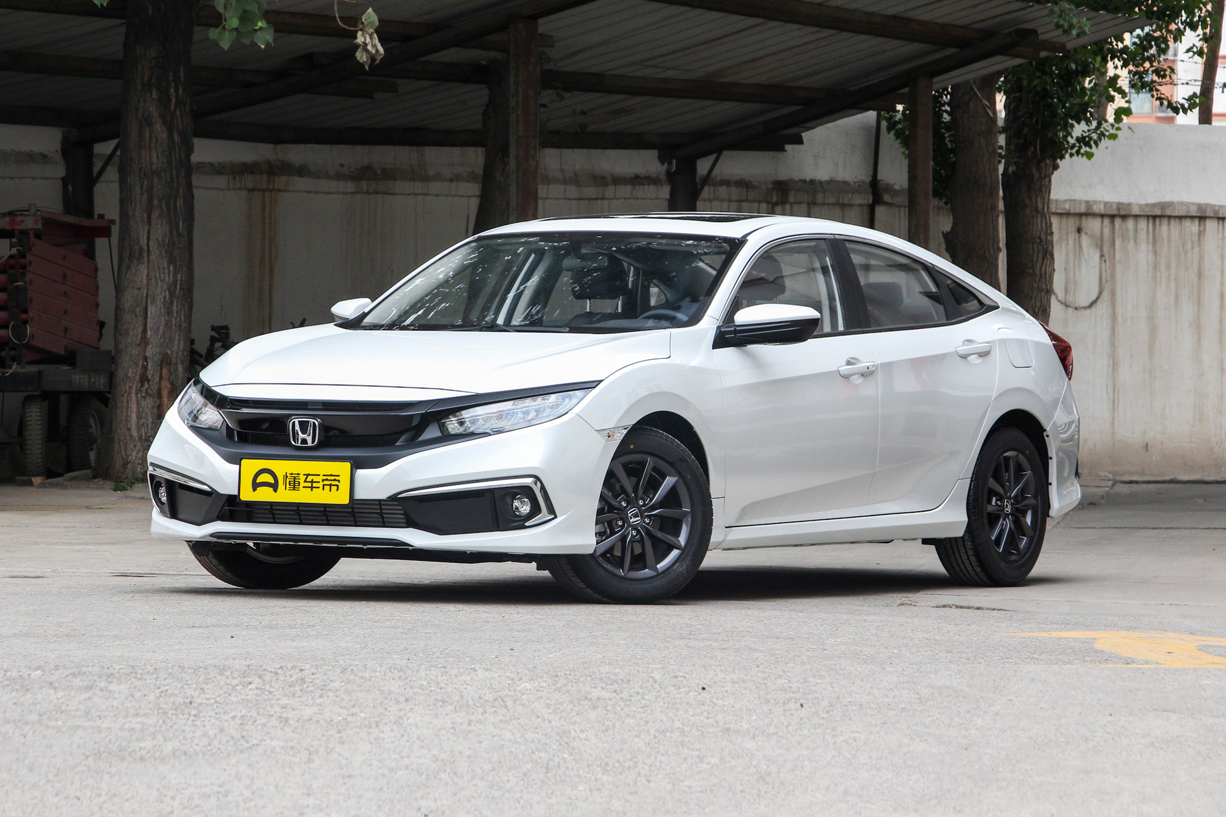 新车｜一代思域“定妆照”发布！相比老款哪些地方变了？