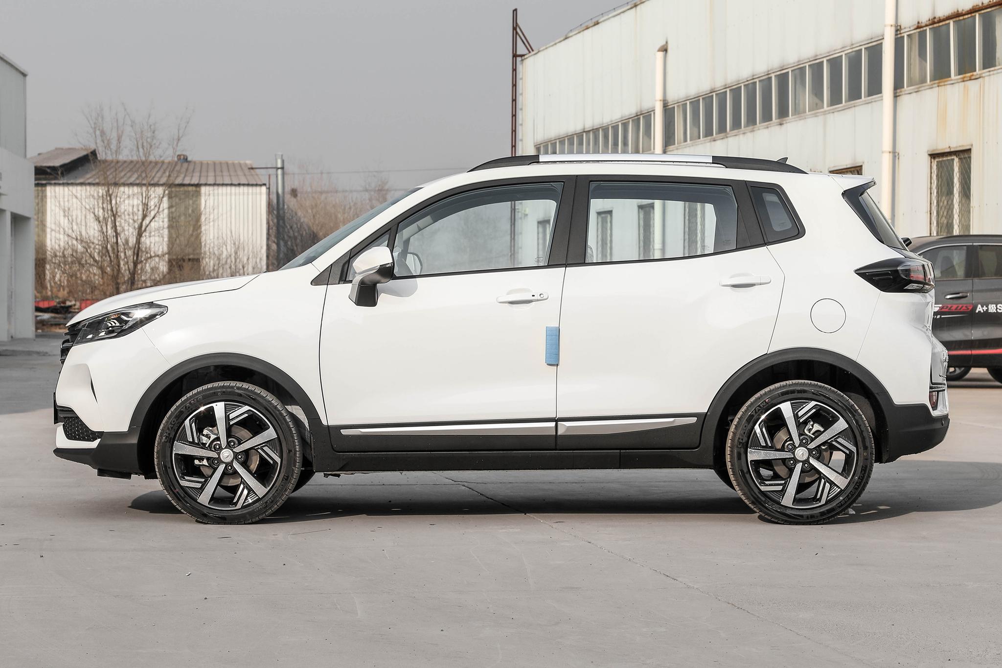 自动挡顶配7.69万,配1.5l发动机,长安cs15这款车怎么样?