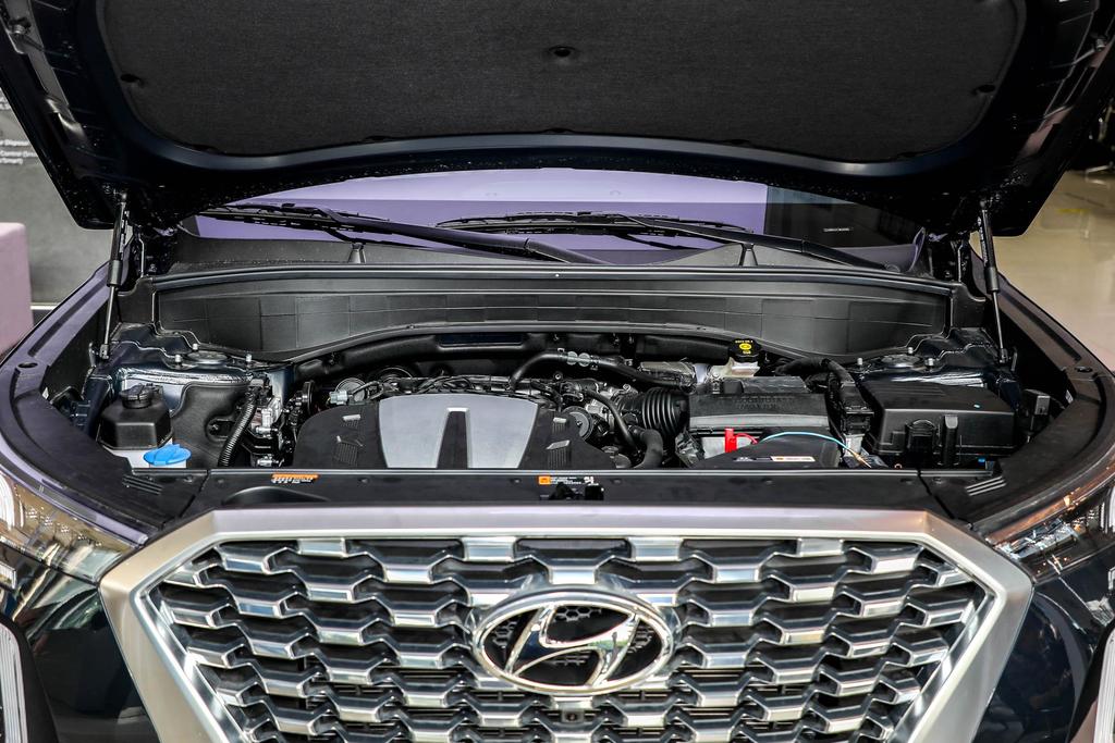 进口现代中大型SUV帕里斯帝29.88万起，3.5L V6发动机是最大卖点