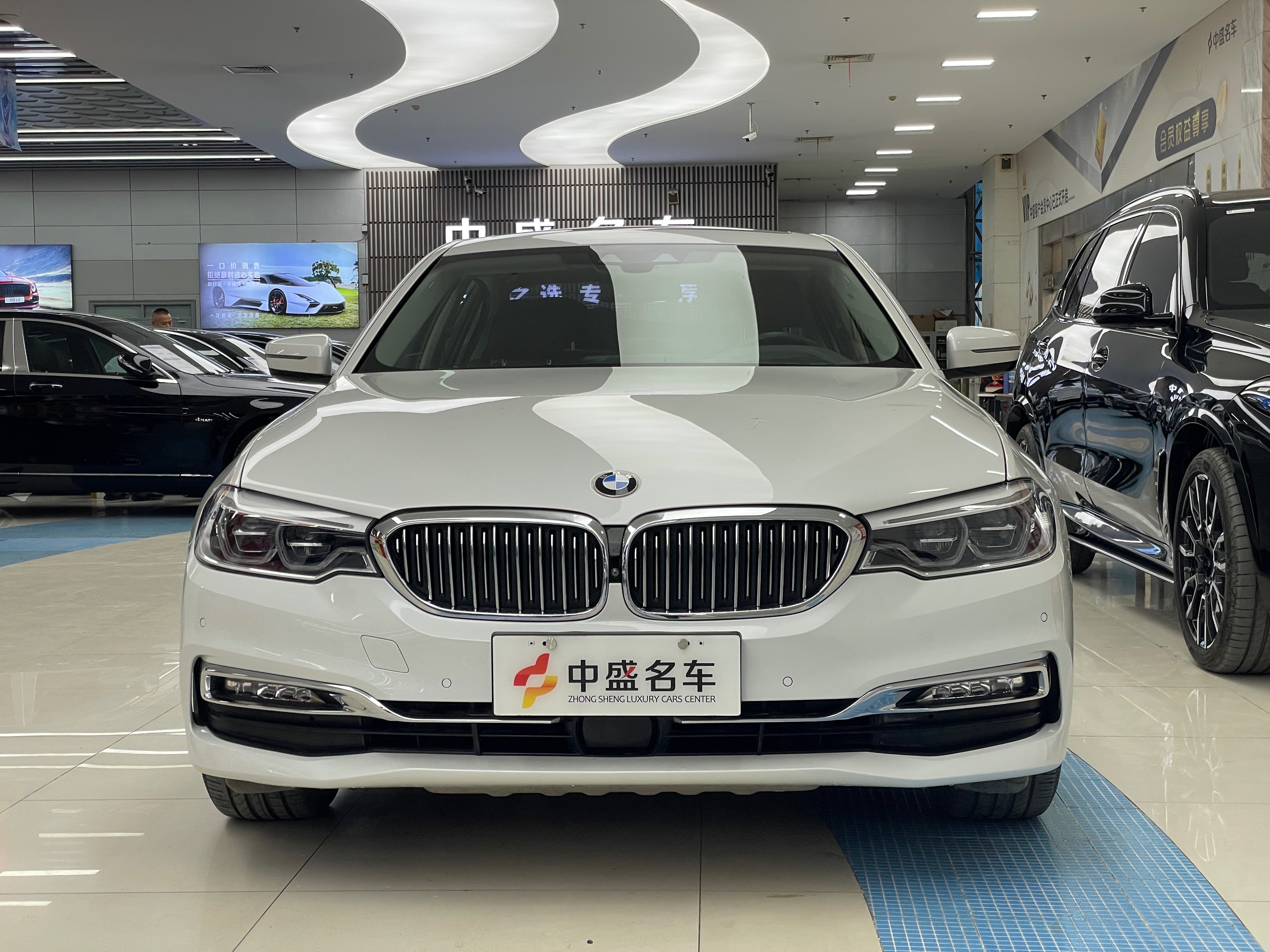 2018款宝马540Li，24万体验行政级座驾，5.6秒破百动力强劲！
