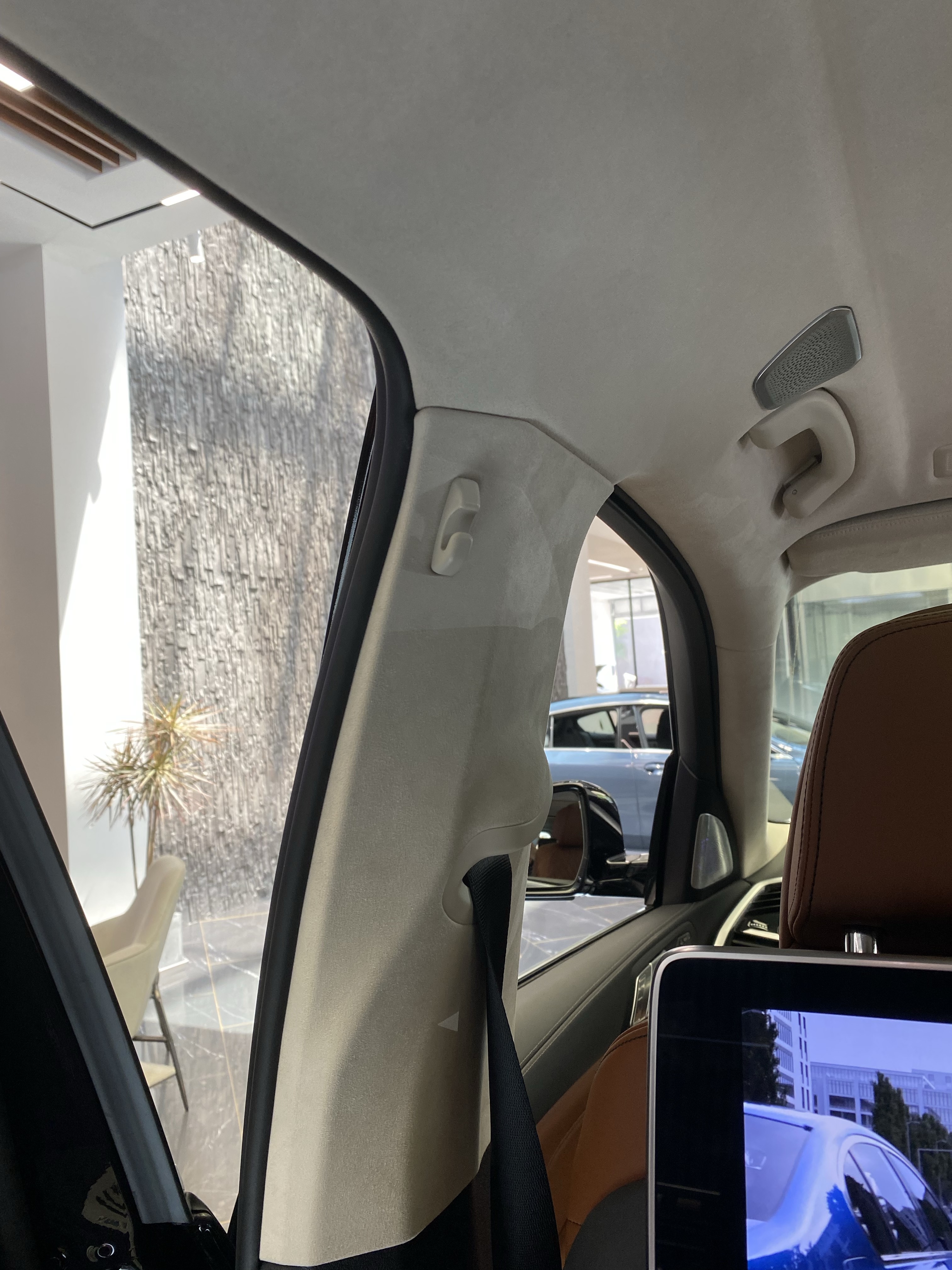 材料工程师评静态BMW X7：百万级宝马不该有槽点｜潘工车记