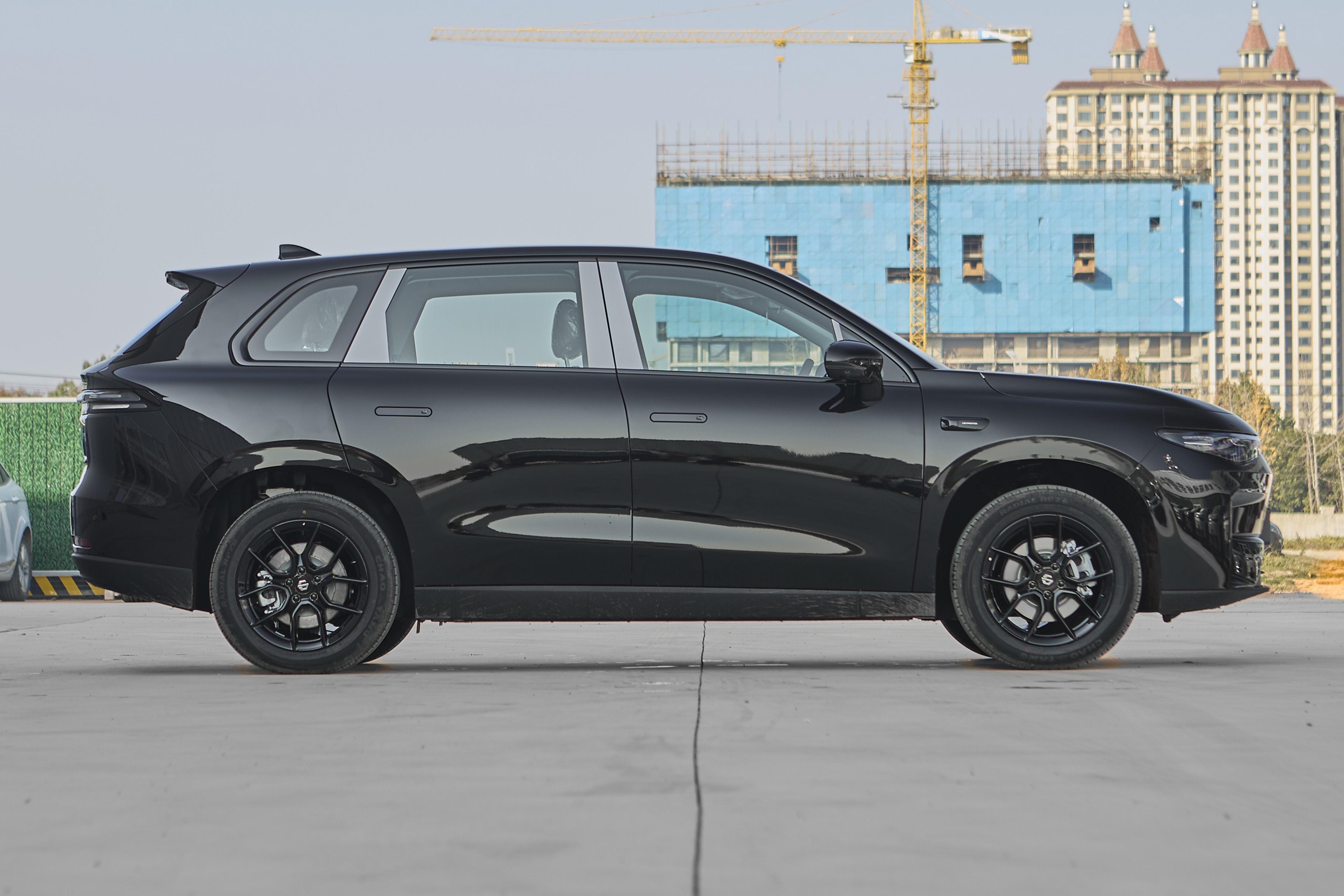 10万预算买家用SUV，这款准没错！零跑C10到底有多香
