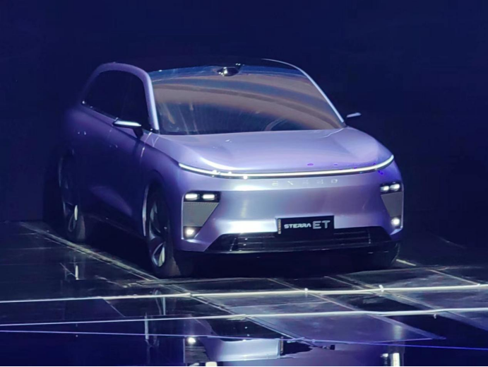 奇瑞又一爆款SUV？配8295芯片+高阶智驾，值得买吗？
