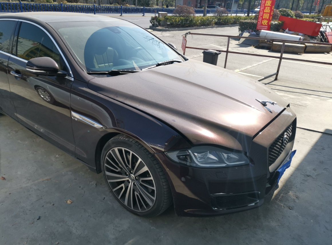 只开了5万公里，8万元就能买到百万豪车，这样的捷豹XJ你爱了吗？