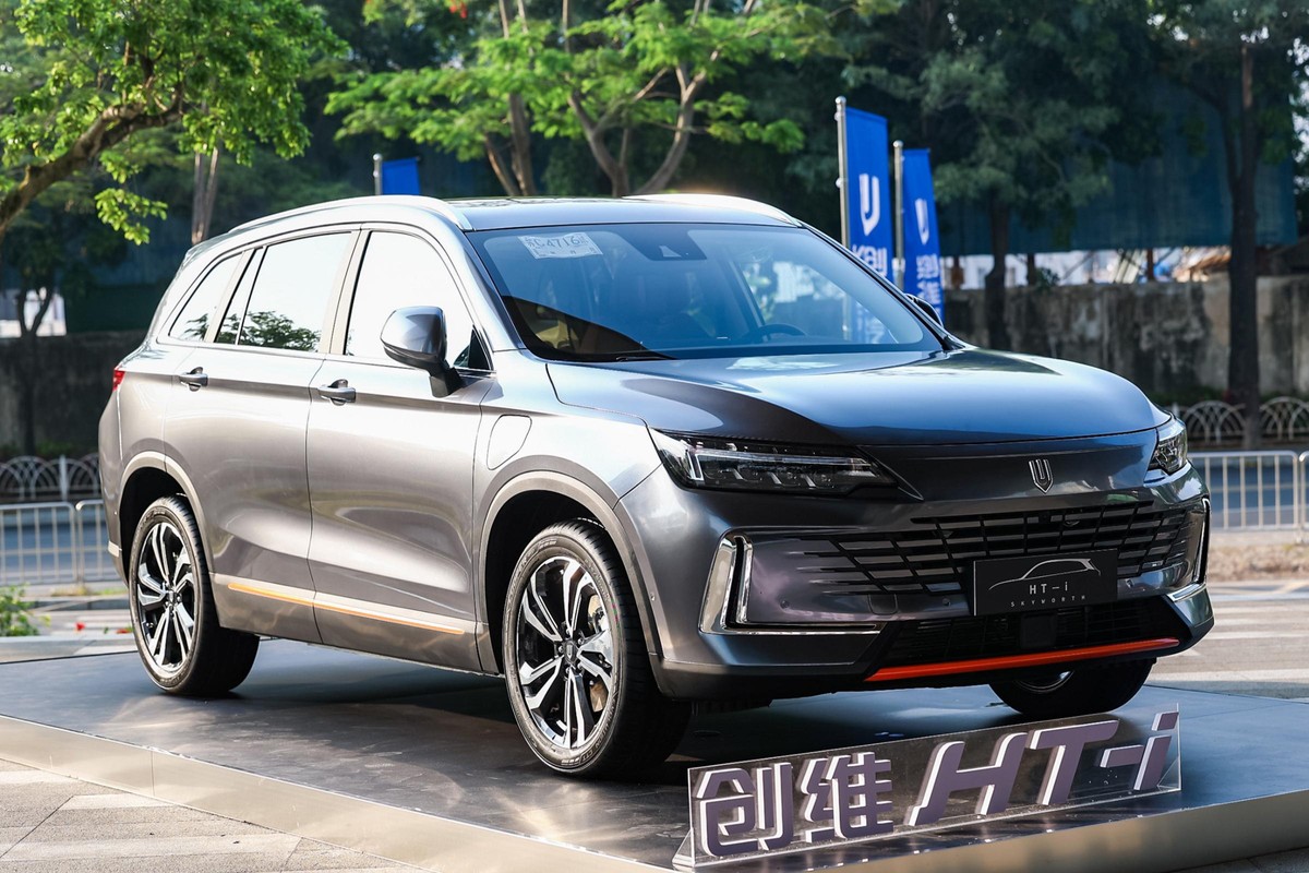 比亚迪“近亲”？同款插混系统，纯电续航200km，带你看创维HT-i