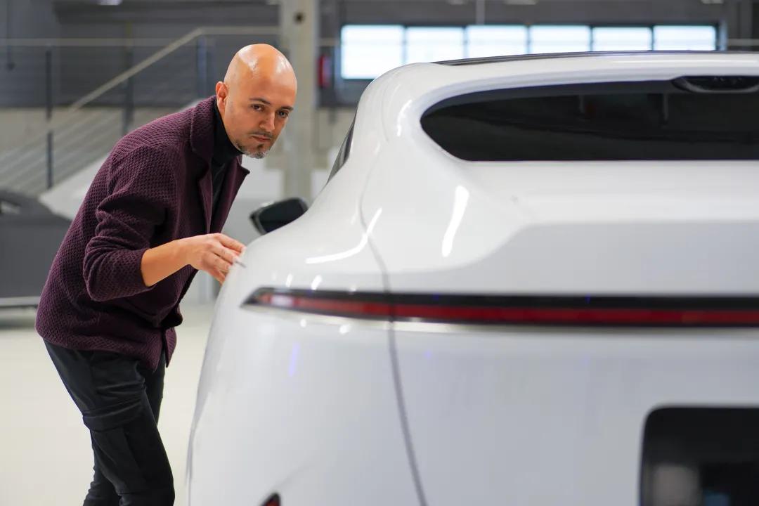 这款国产电动车性能堪比特斯拉，并且外形神似阿斯顿·马丁