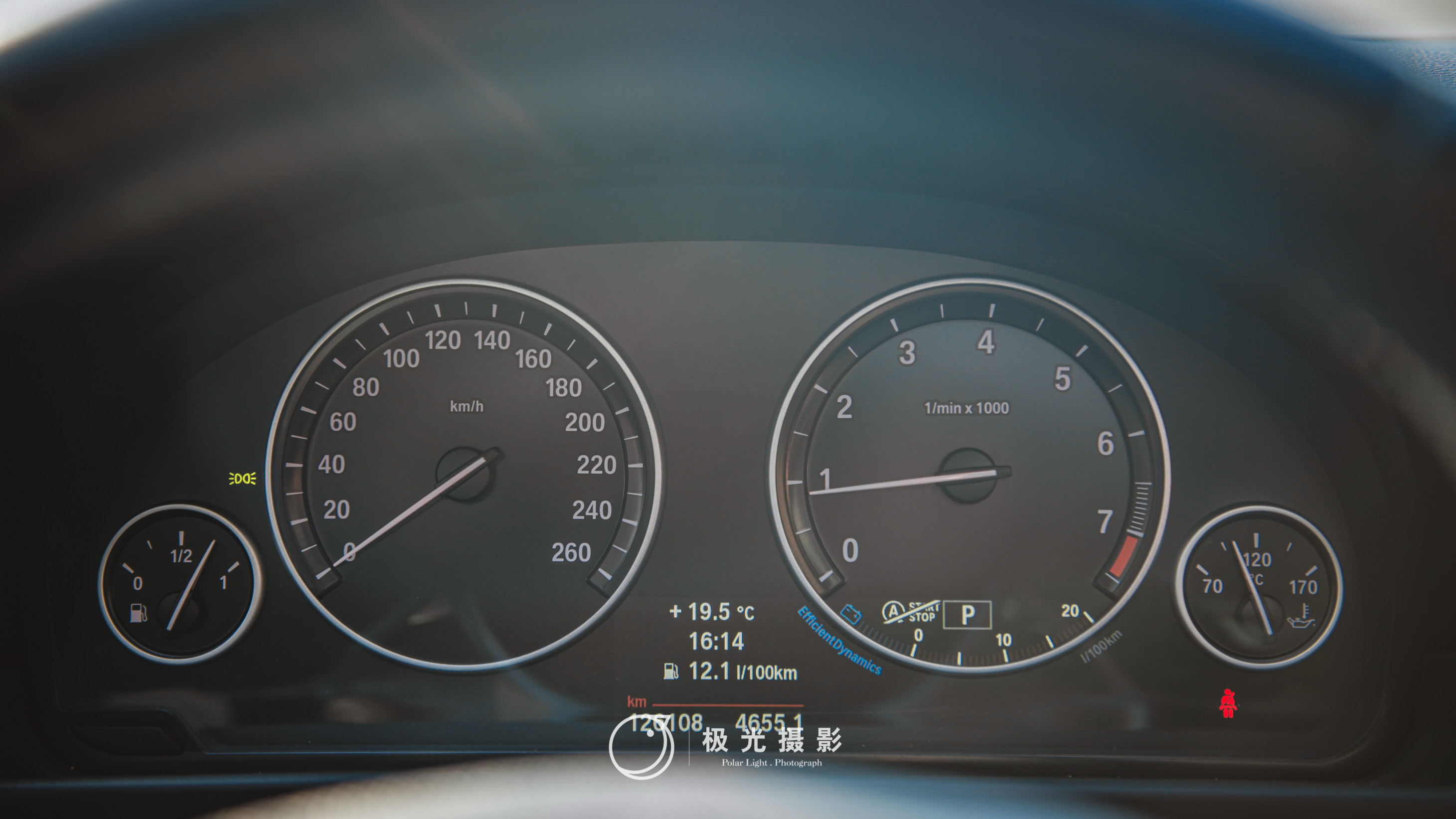 “沃尔玛”的非正式较量：S90 T5 与 525Li